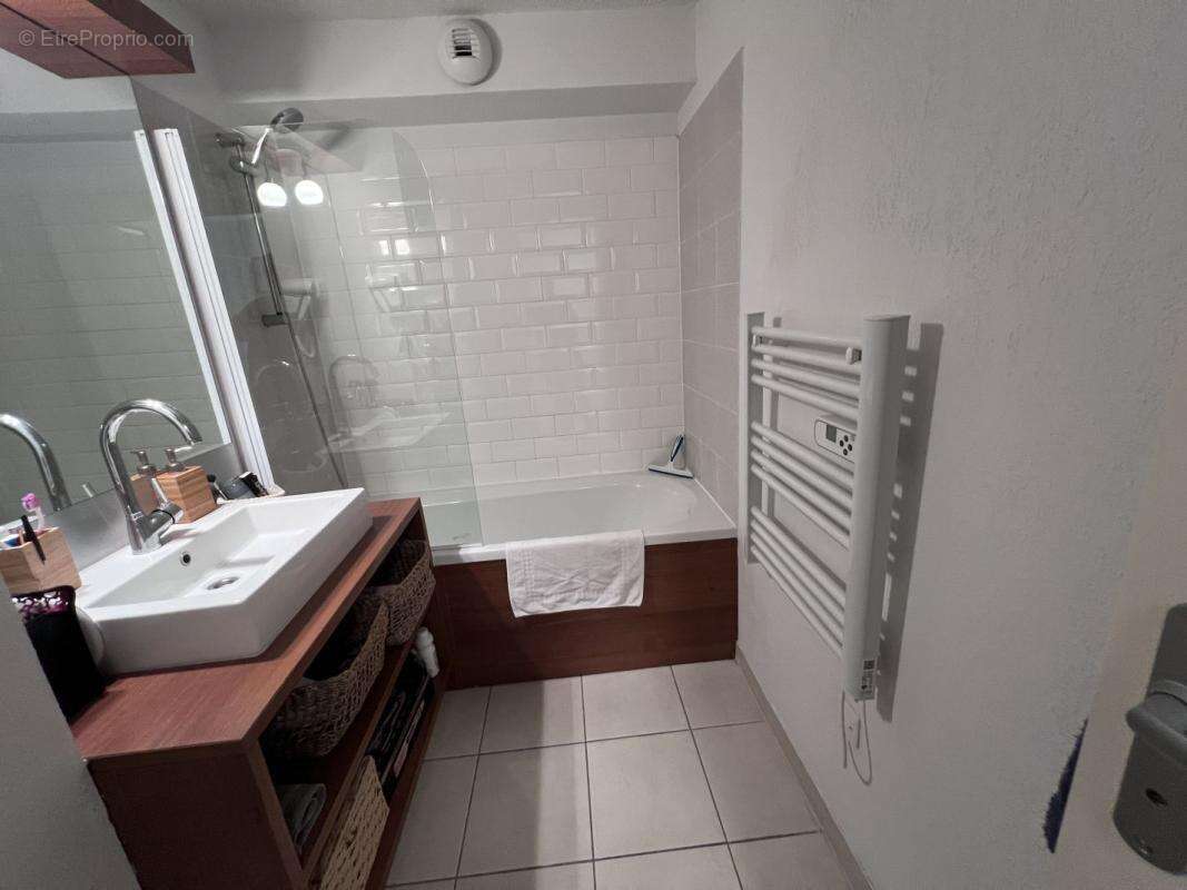 Appartement à AZILLE