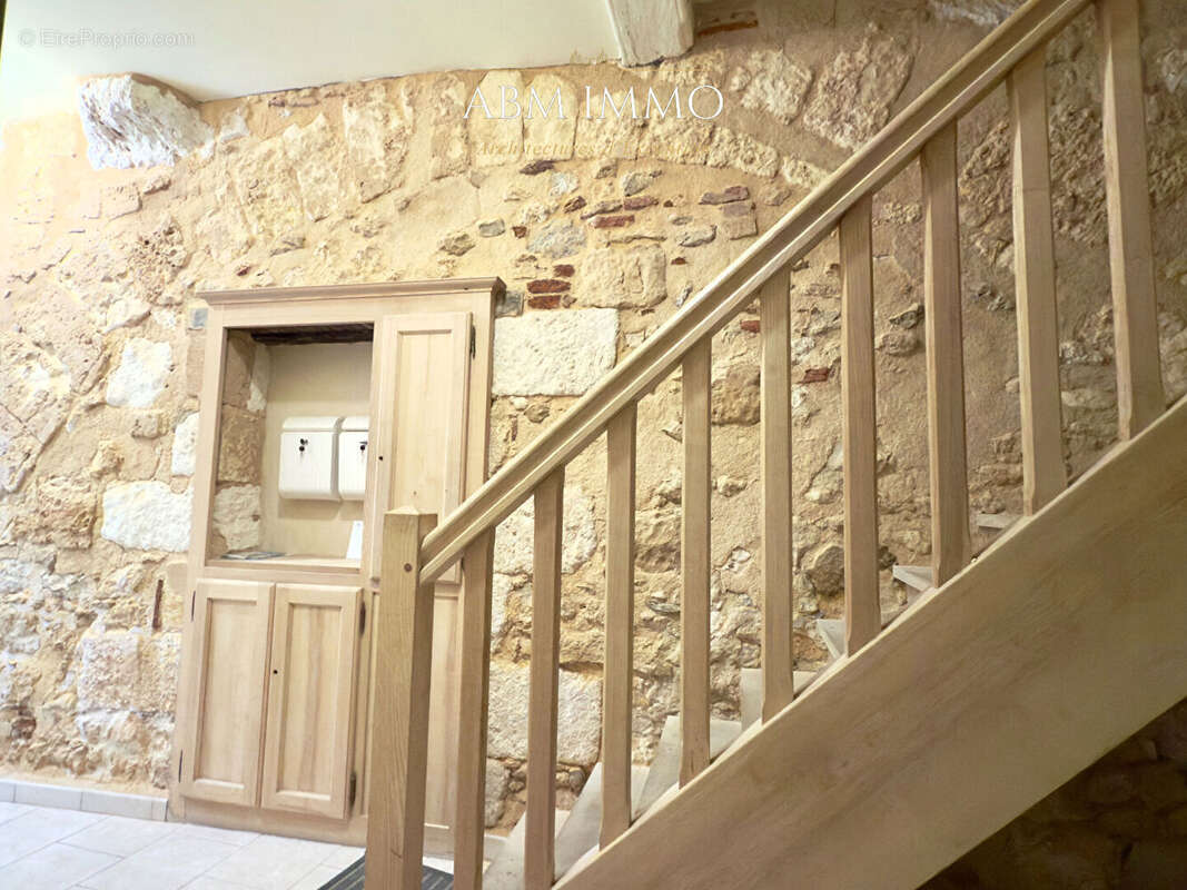 Appartement t4 en duplex - centre historique - photo 8