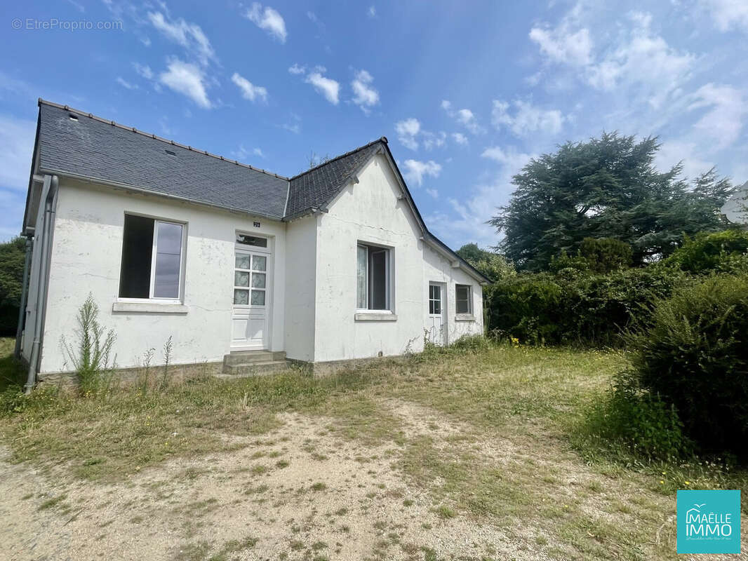 Maison à SAINT-JACUT-DE-LA-MER