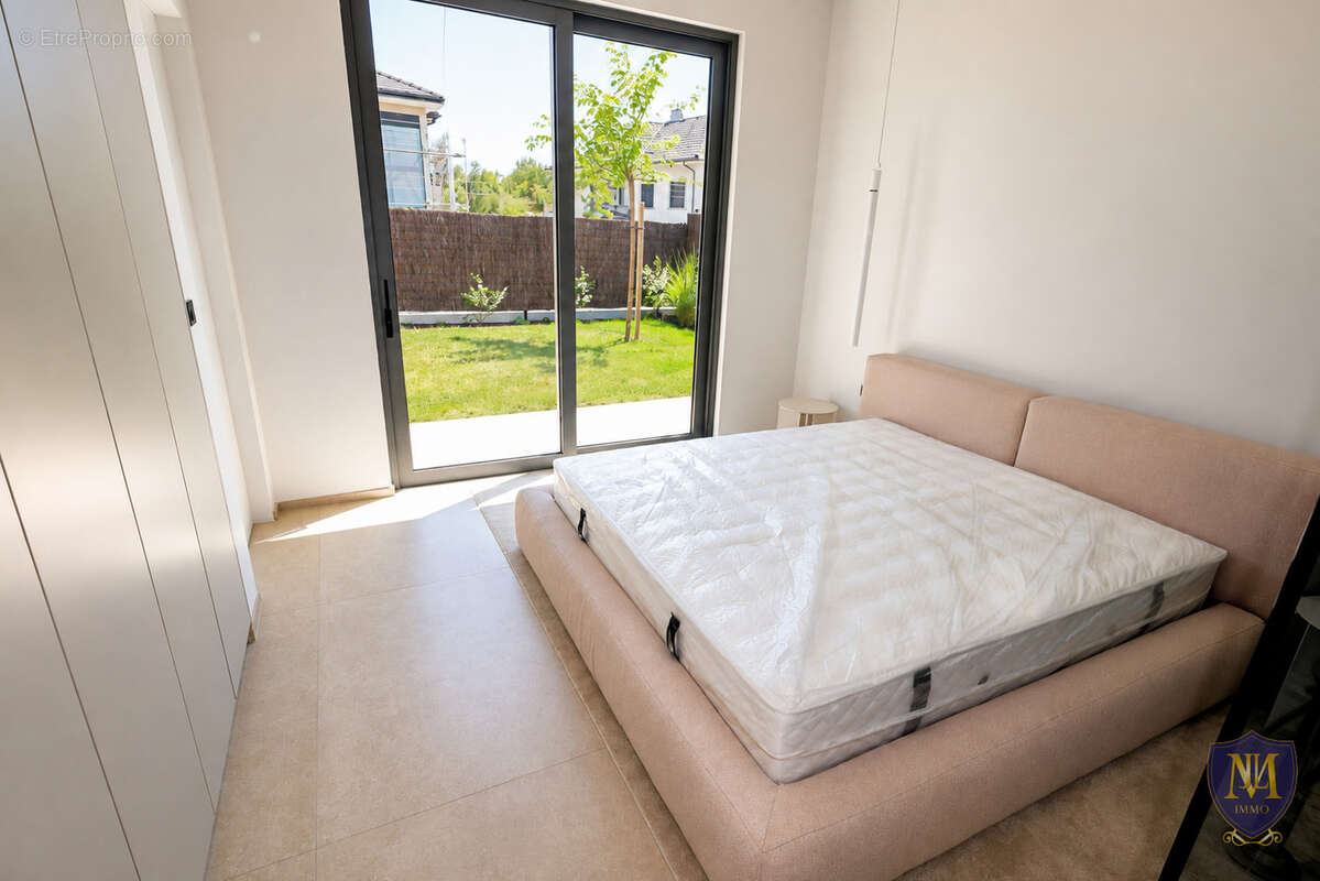 Wittenheim au calme villa contemporaine de 177 m2 aux prestations haut de gamme sur 4,65 ares - photo 6
