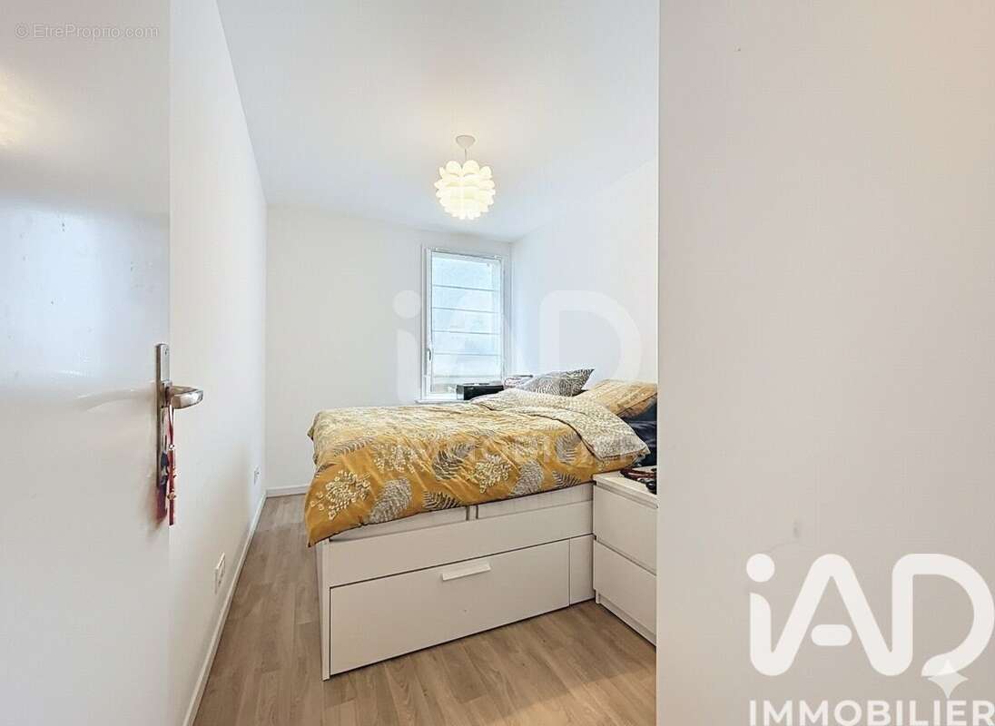 Photo 3 - Appartement à BUSSY-SAINT-GEORGES