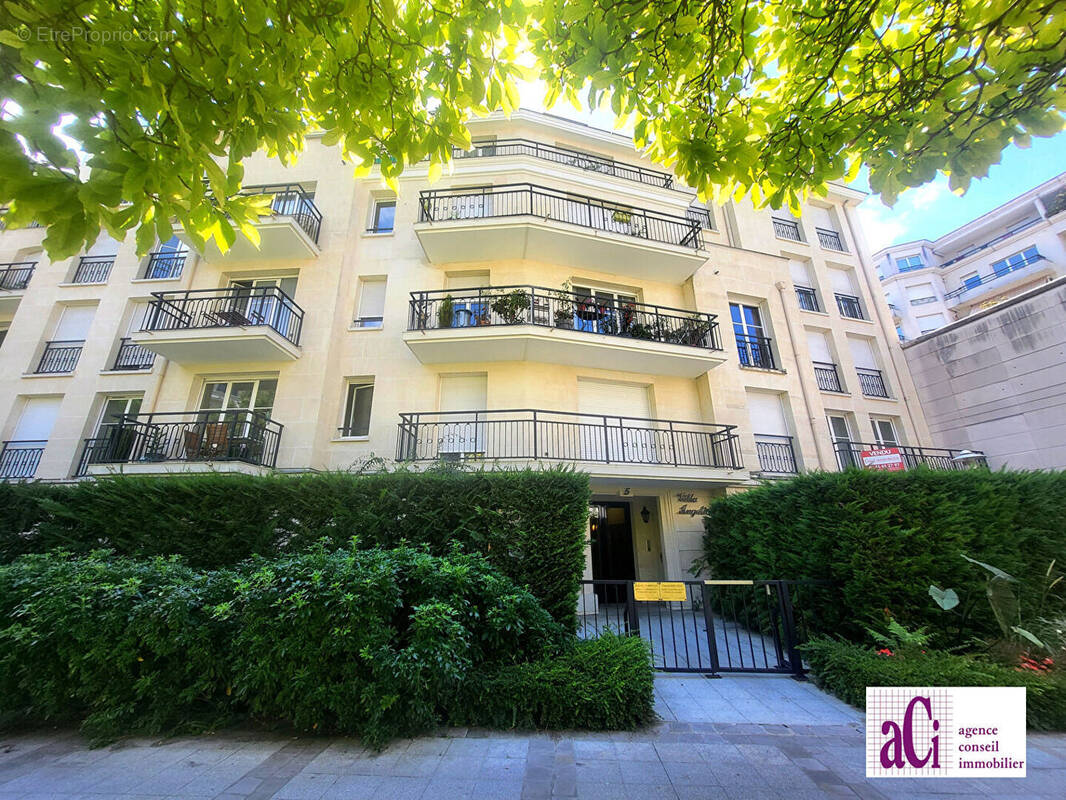 Appartement à BOURG-LA-REINE