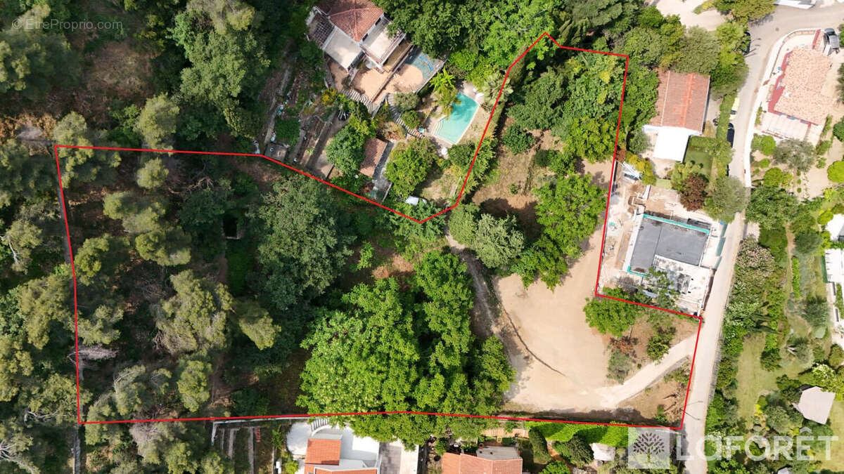 Terrain à ROQUEBRUNE-CAP-MARTIN