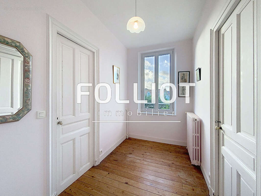 Maison à GRANDCAMP-MAISY