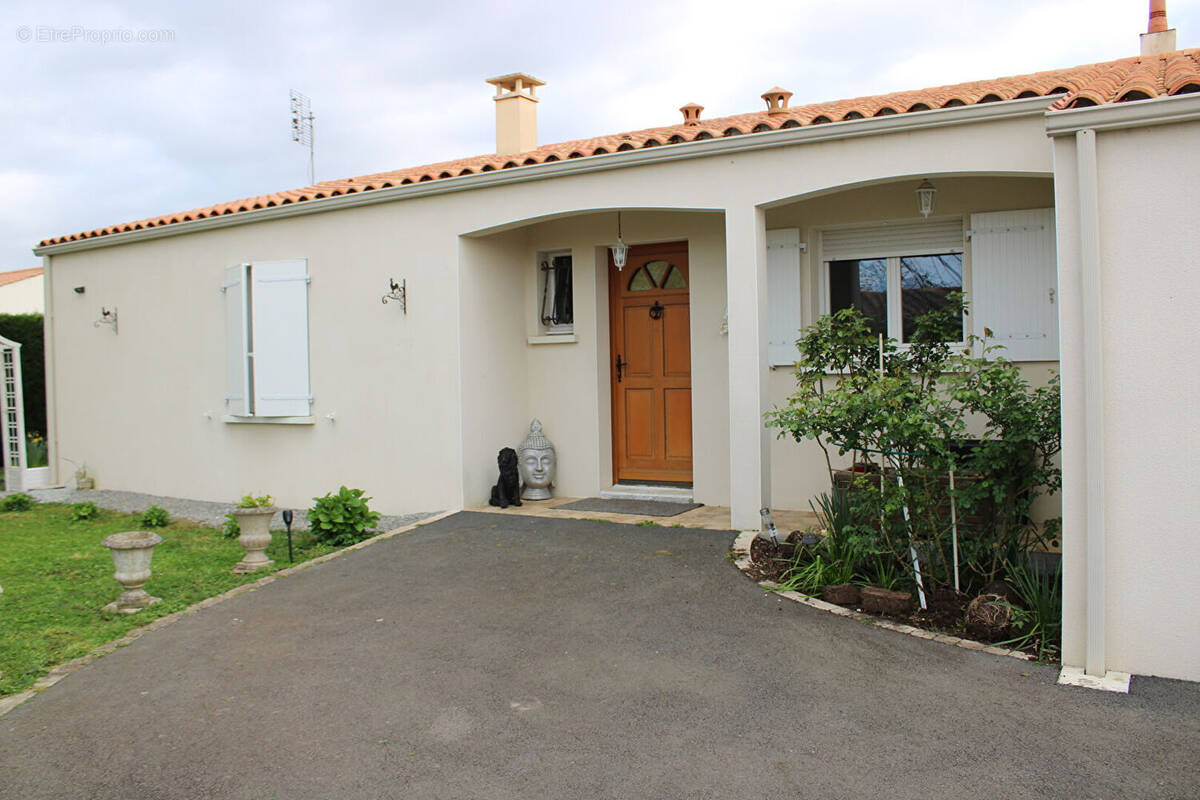 Maison à BREUIL-MAGNE