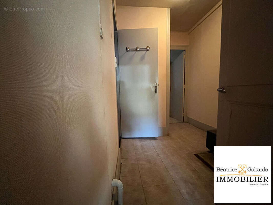 Maison Chamelet 7 pièce(s) 152 m2 - photo 8