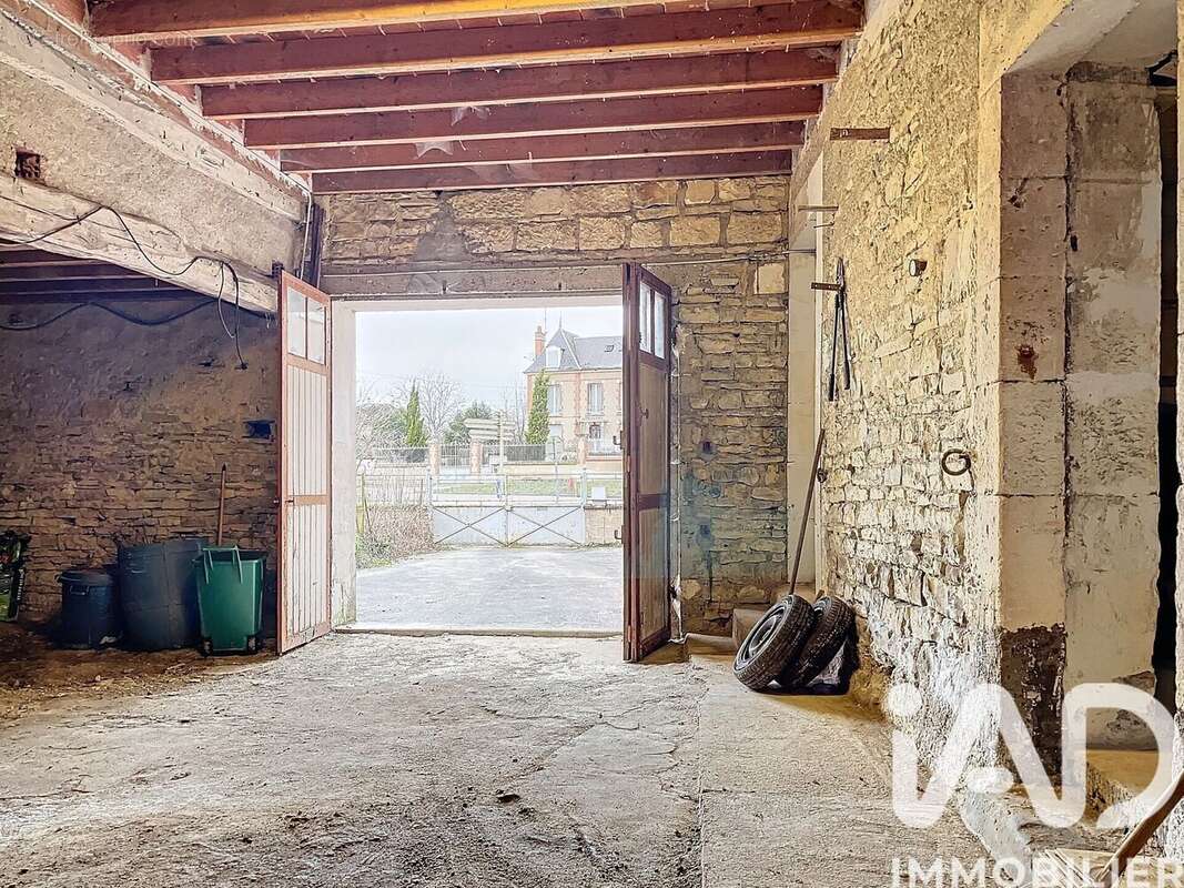 Maison 113 m² à Mailly-Le-Chateau  - photo 2