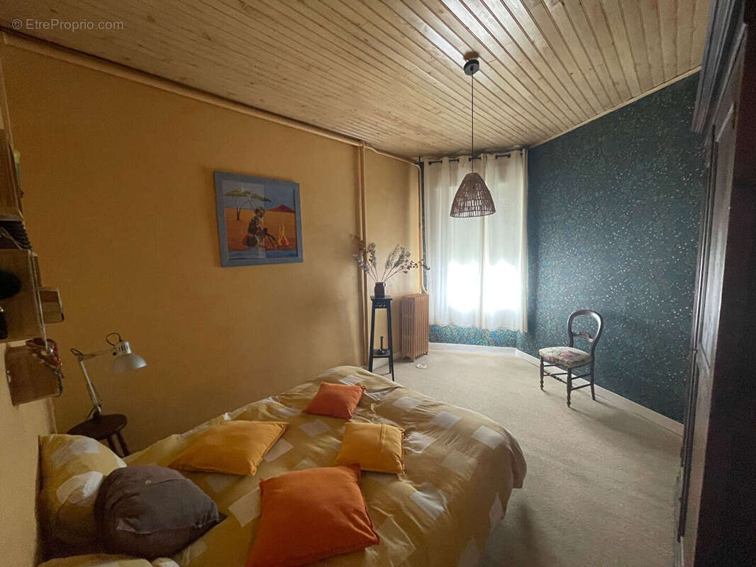 Maison à FRESNAY-L'EVEQUE