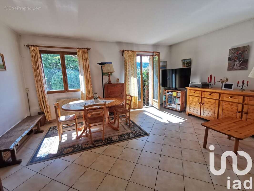 Photo 8 - Maison à BURES-SUR-YVETTE