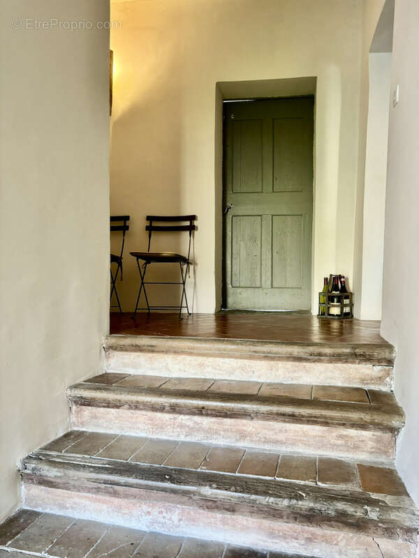 Appartement à MALAUCENE