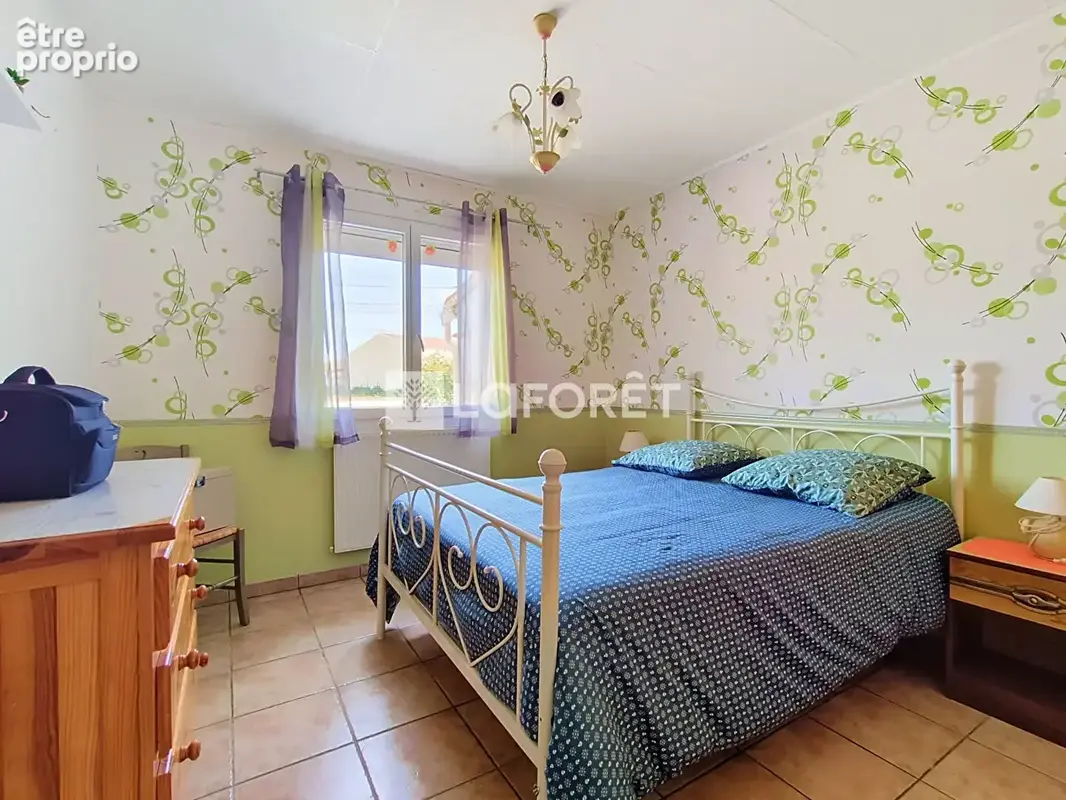 Maison de plain-pied T5 avec grand terrain constructible ? Vacquiers - photo 12