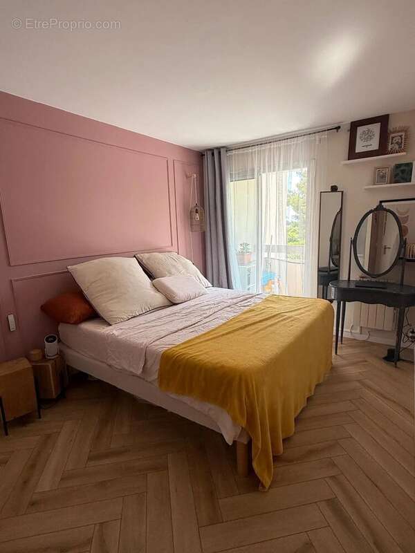 Appartement à MARSEILLE-9E