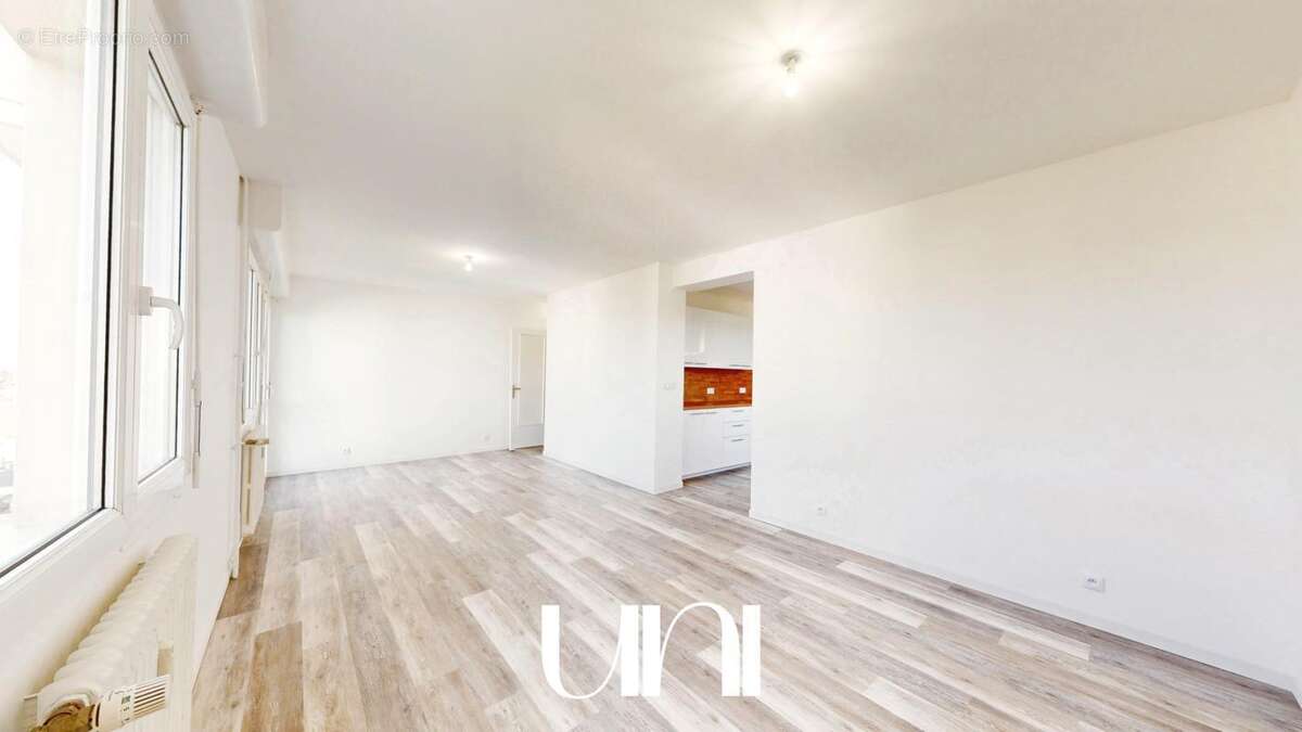 Appartement à MONDEVILLE