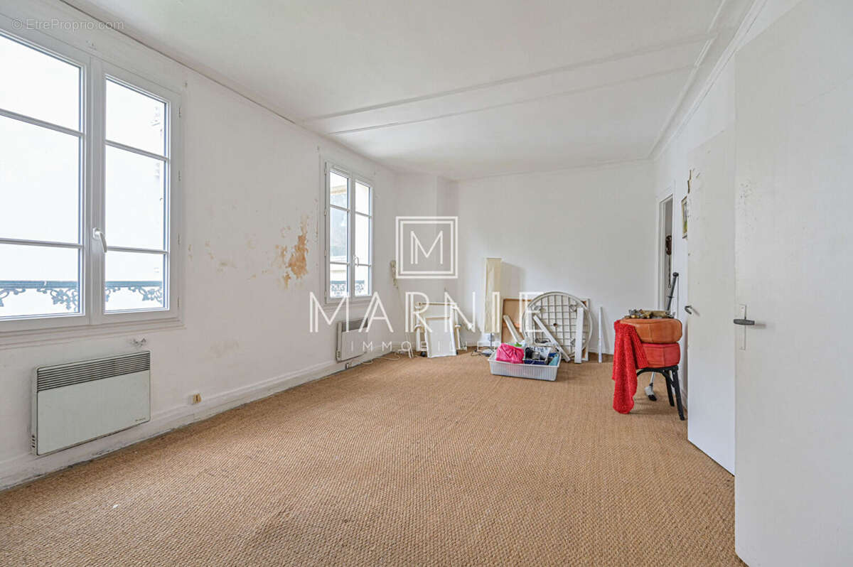 Appartement à PARIS-18E