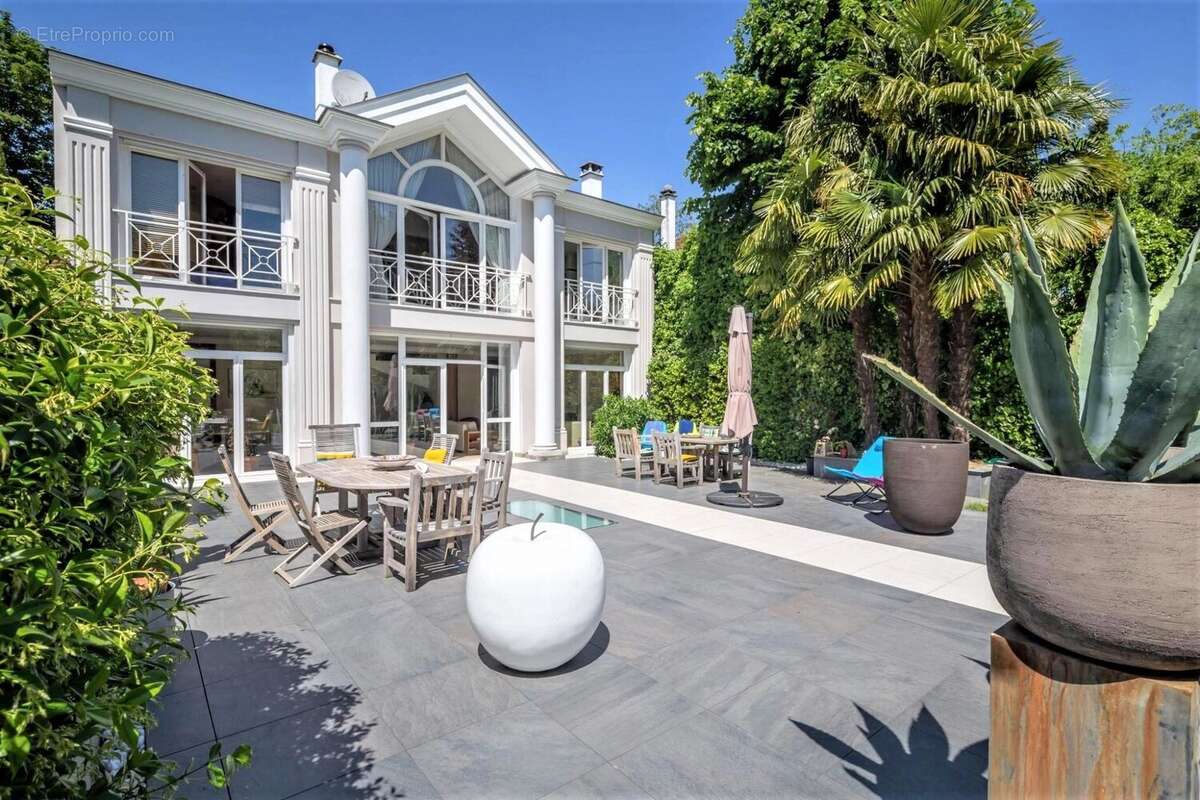 Maison à NOGENT-SUR-MARNE