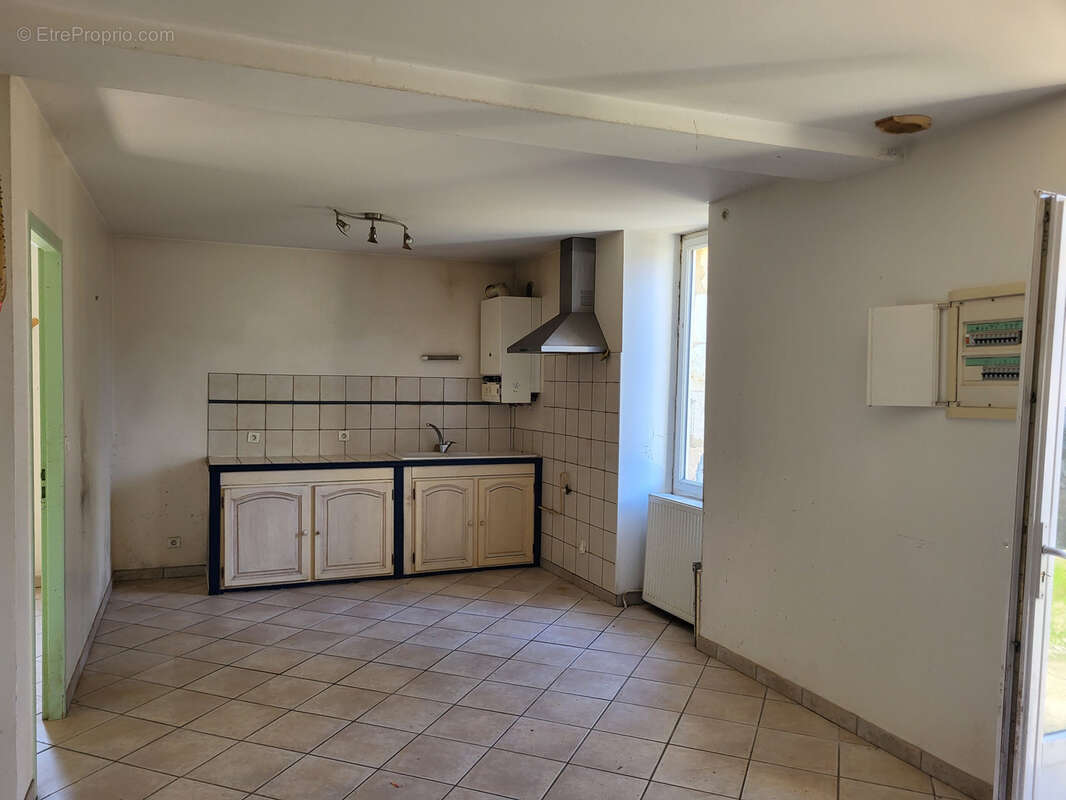 Appartement à SAINT-MARTIN-DE-RIBERAC