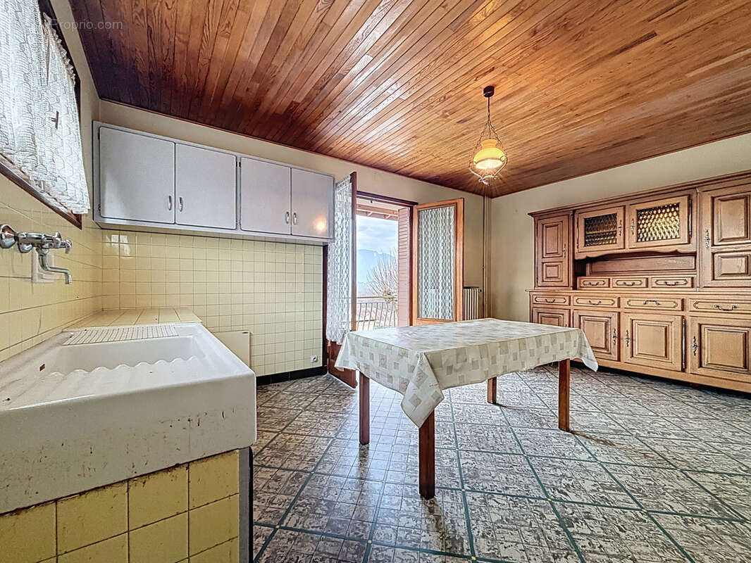 Appartement à DRUMETTAZ-CLARAFOND