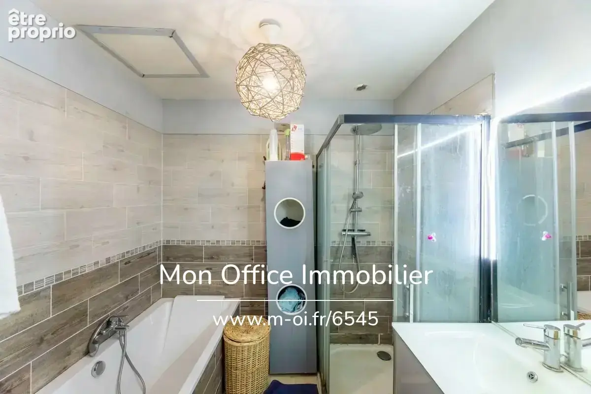Référence : 6545-MAC - Maison 4 pièces avec jardin, piscine et garage - photo 9