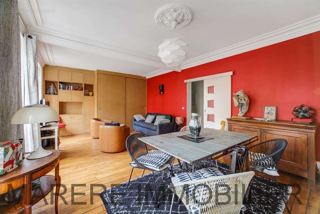 Appartement à PARIS-19E