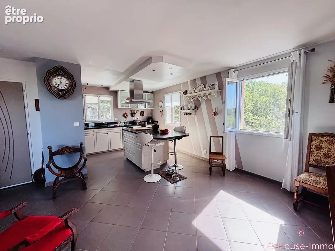 Maison 5 pièces 136 m² à vendre à Saint-Julien-De-Lampon (24370) - photo 4