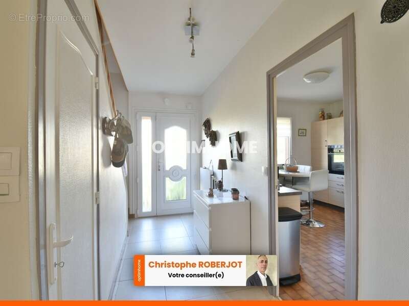 Maison à CHAMPFORGEUIL