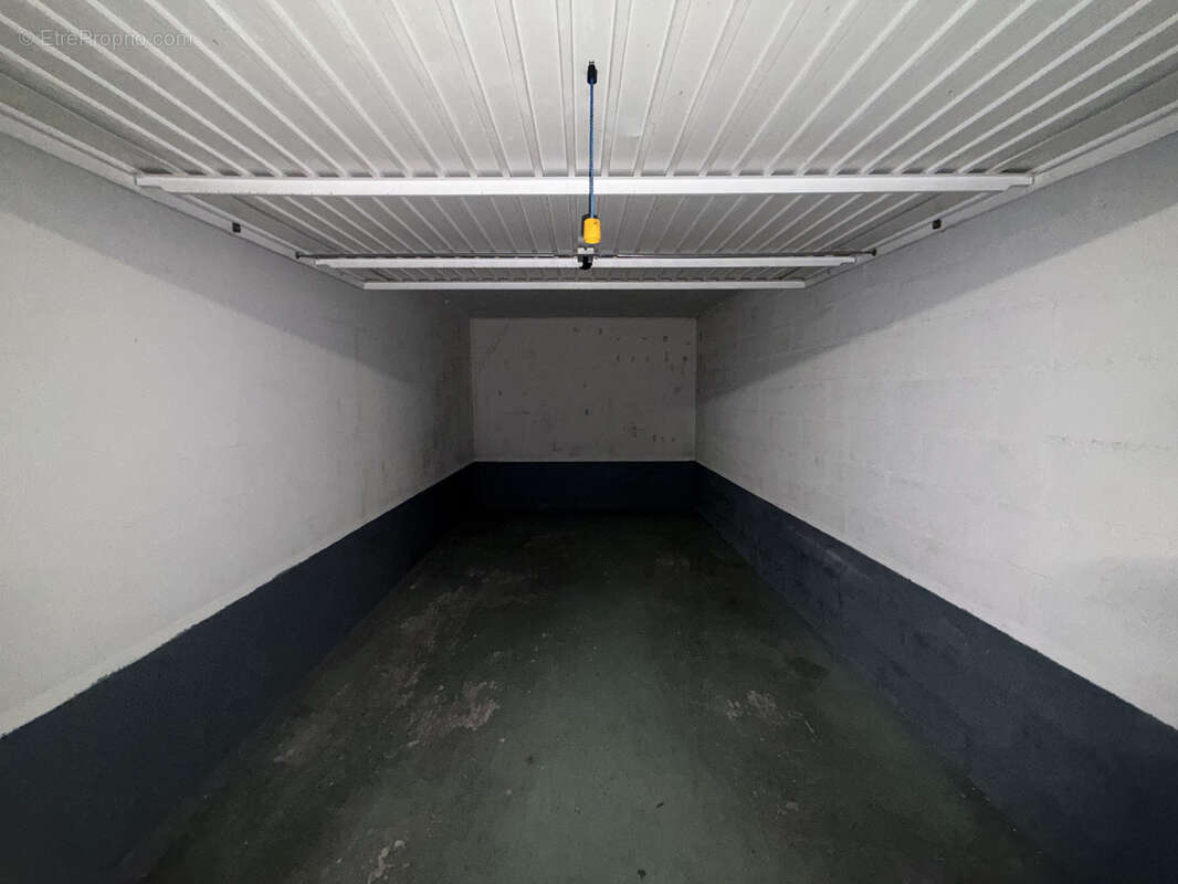 Parking à LEVALLOIS-PERRET