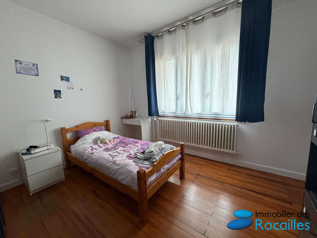Appartement à LA ROCHE-SUR-FORON
