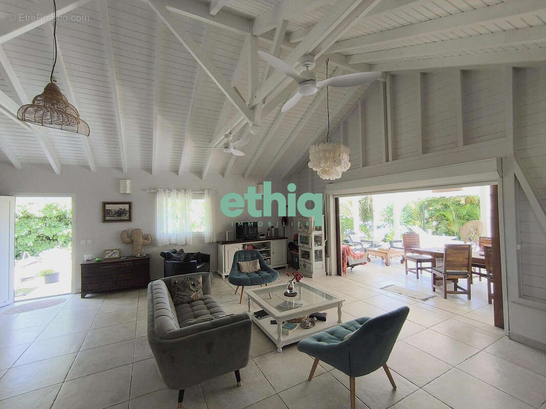 Maison à SAINT-FRANCOIS