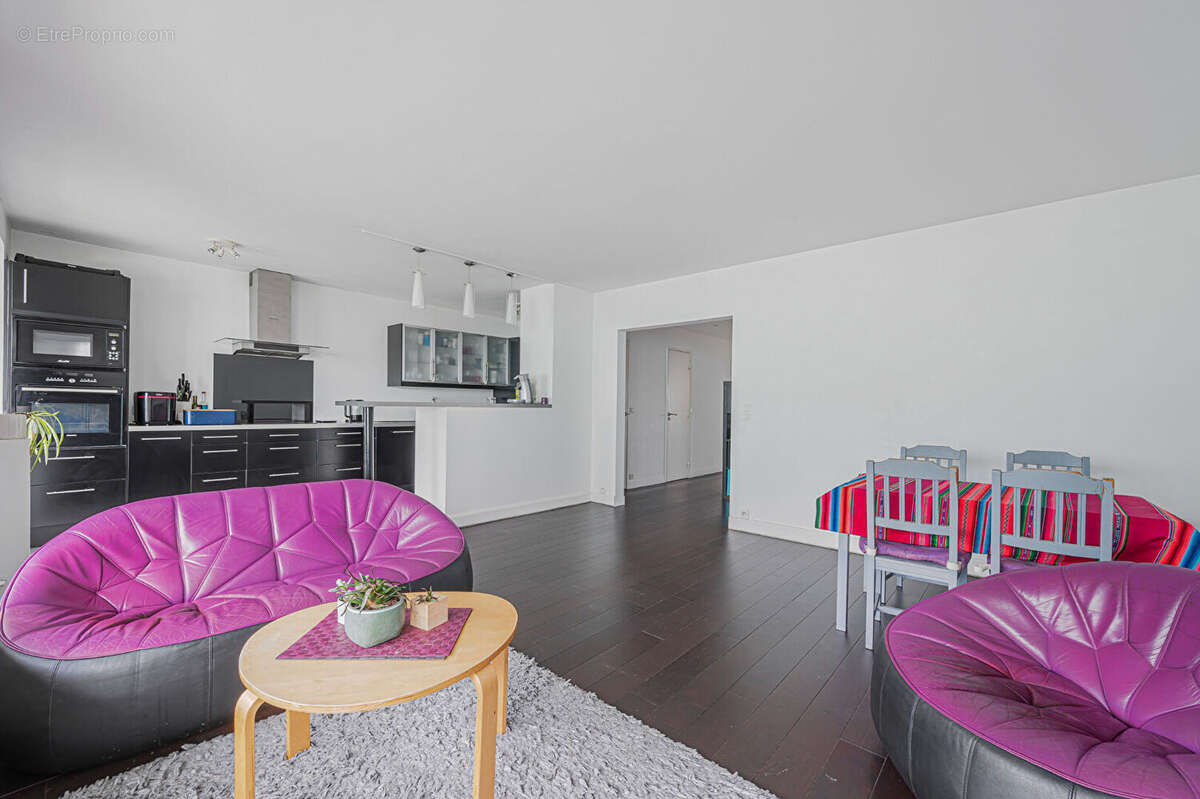 Appartement à PARIS-14E