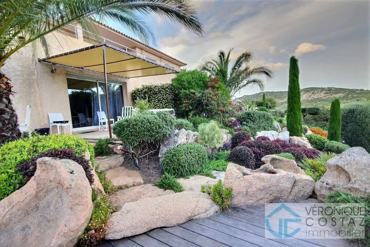 Maison à PORTO-VECCHIO