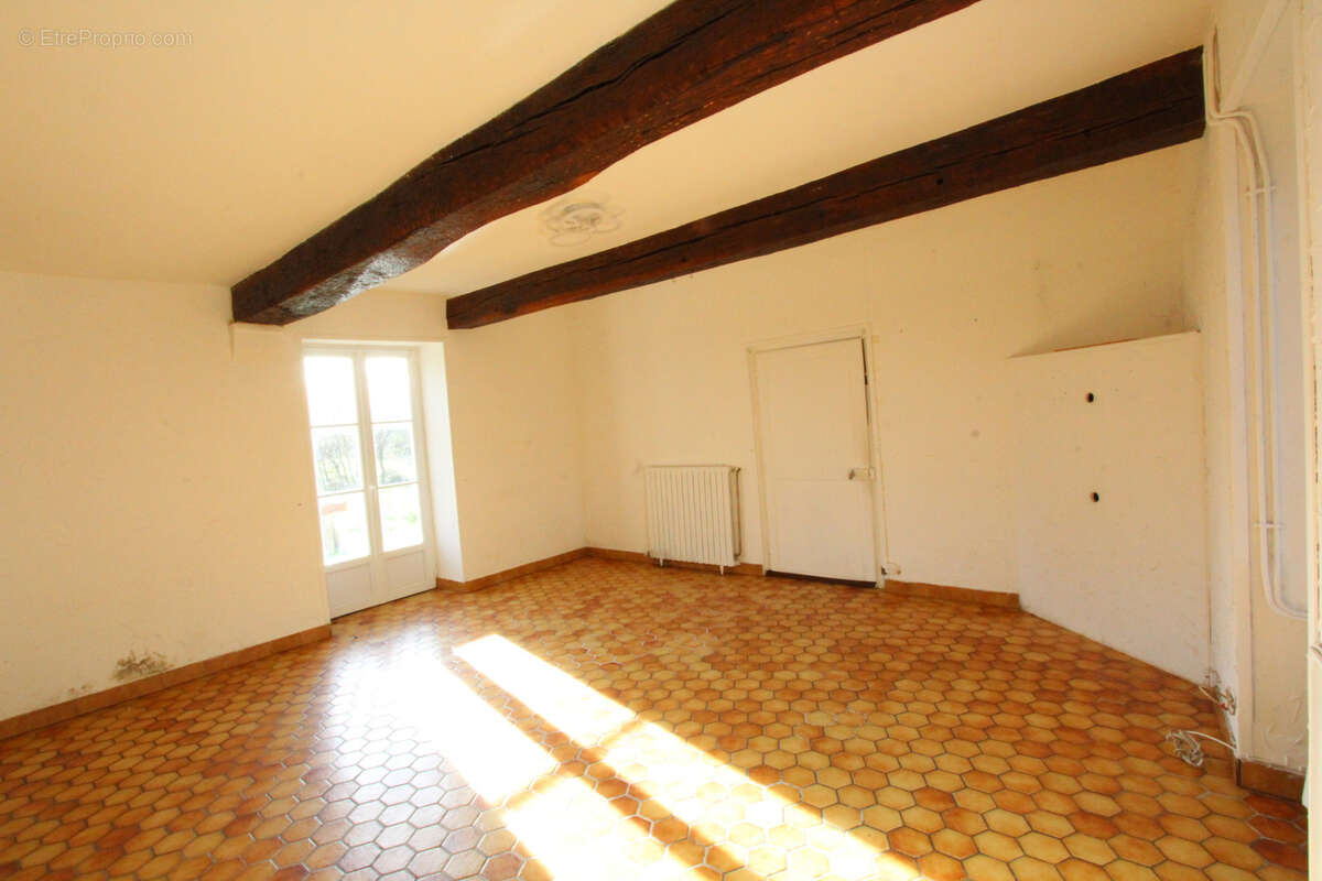Maison à RAVEAU