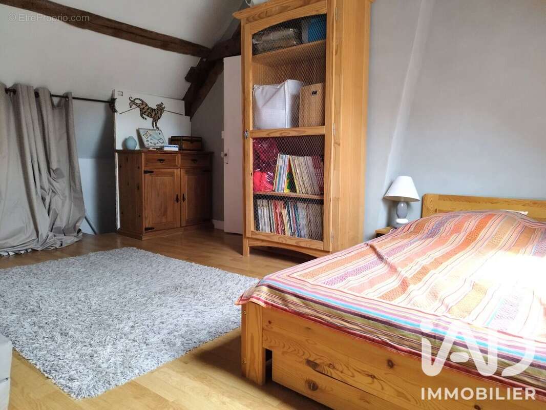Maison 155 m² à Selommes  - photo 9