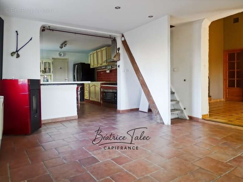 Maison à POURRIERES