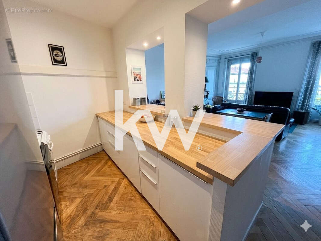 Appartement à SAINT-ETIENNE