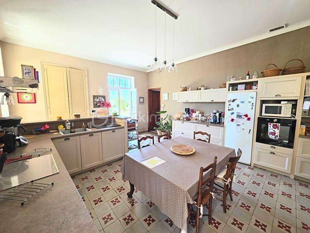Exclusivite / montelimar / 387 m² / 7 chambres / piscine - photo 16