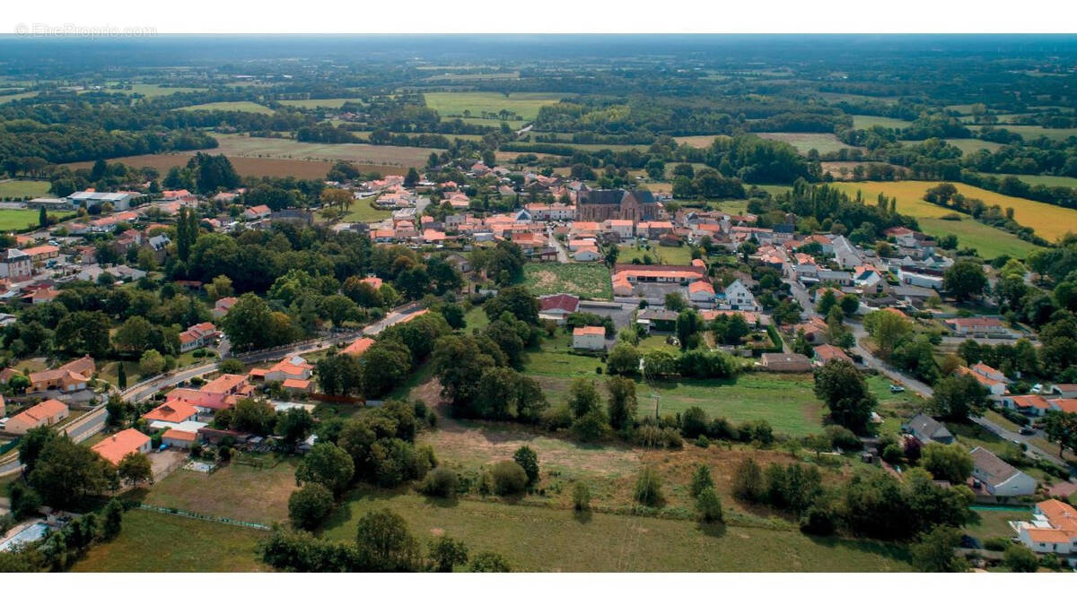 Terrain à PAULX