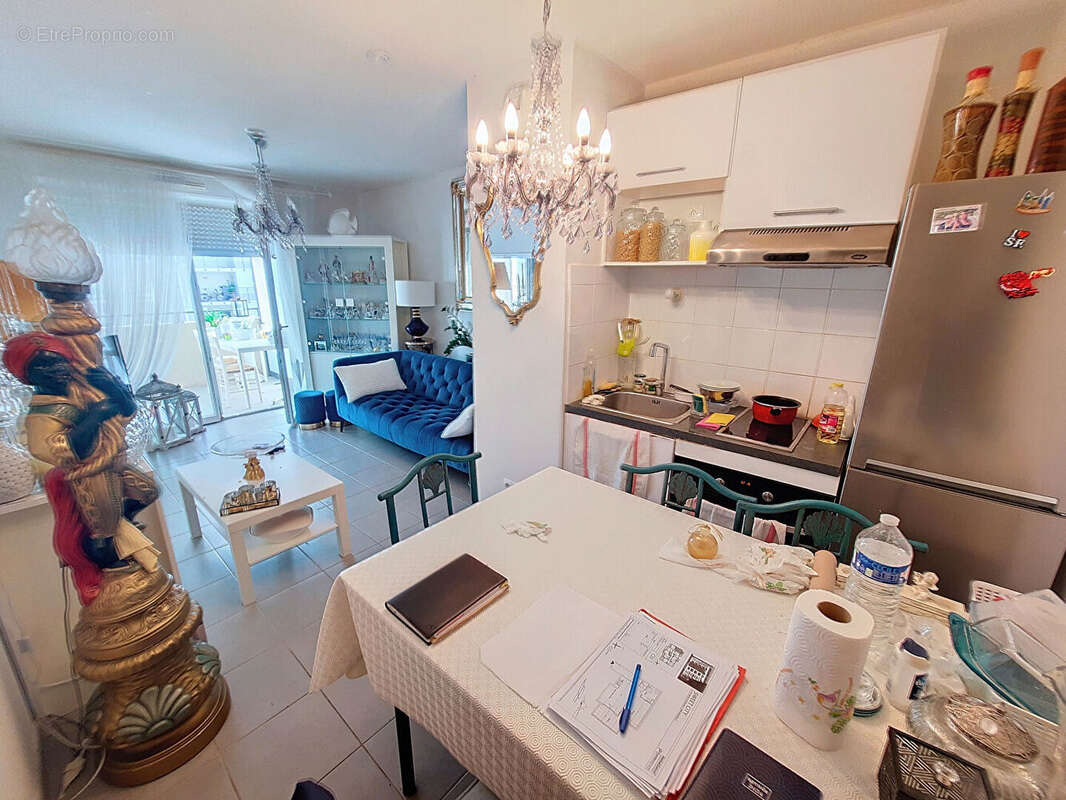 Appartement à MARSEILLE-4E