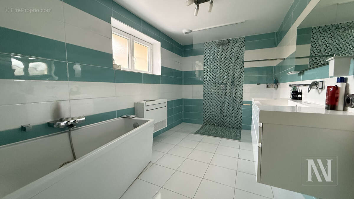 Maison à CRENEY-PRES-TROYES