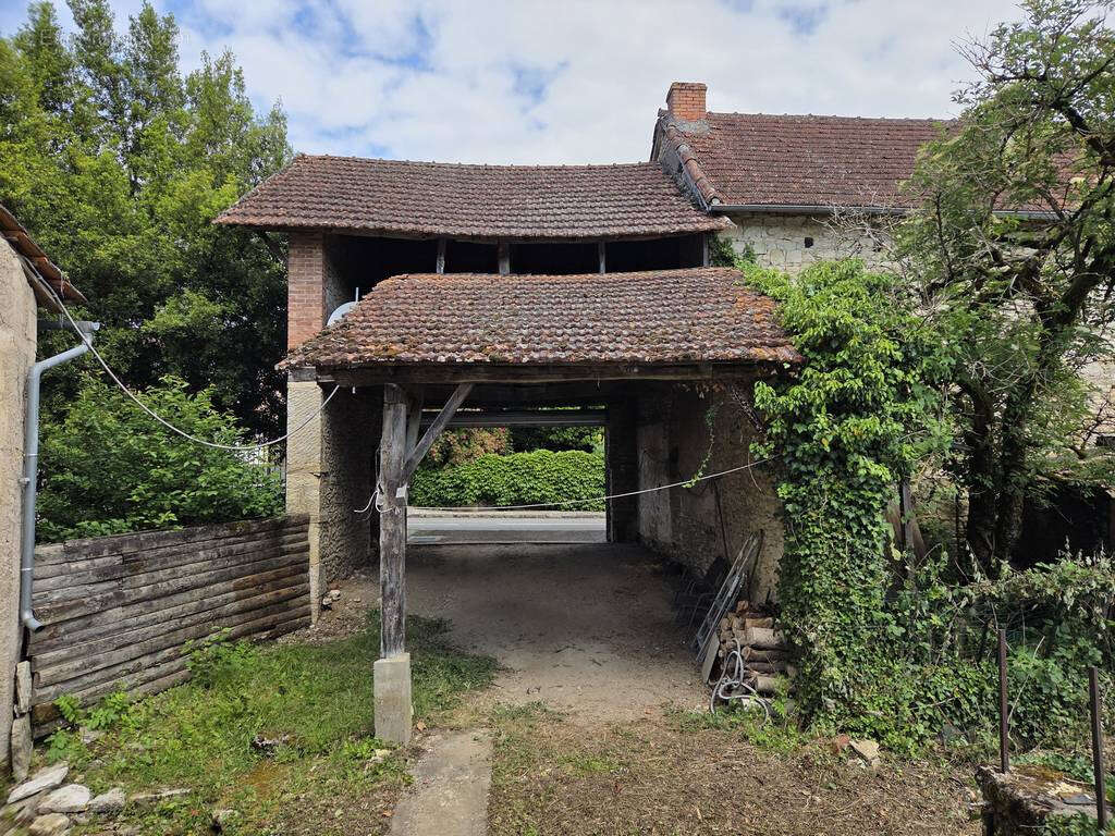 Maison à SALLES-COURBATIES