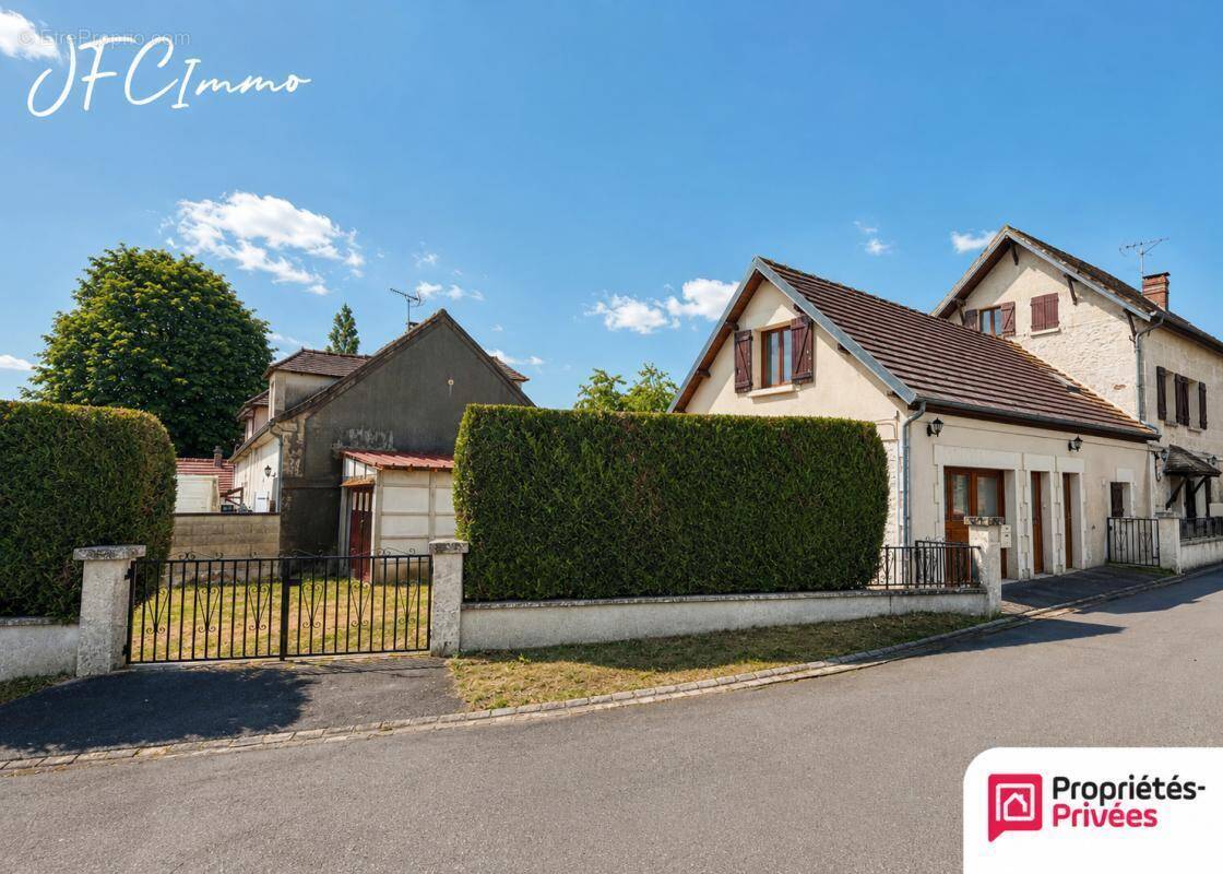 Appartement à RUSSY-BEMONT