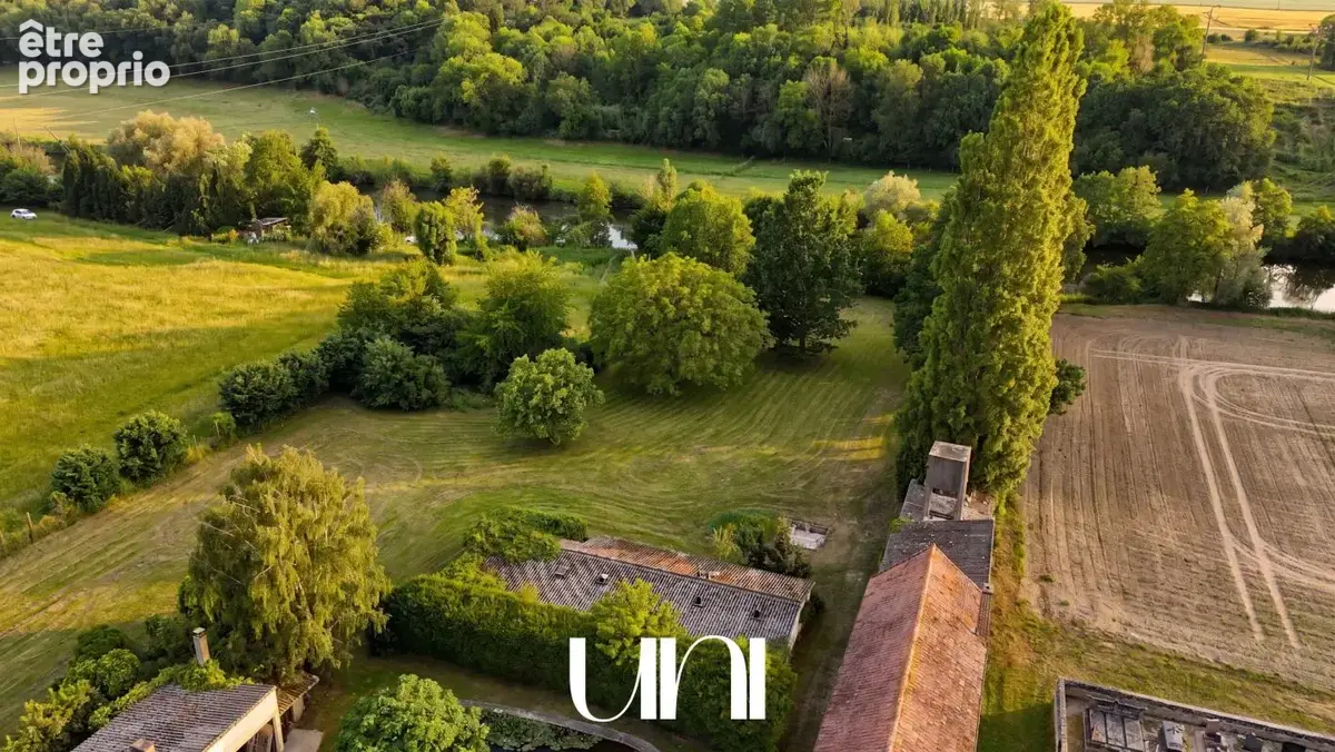 Maison 8 pièces de 232 m2 avec dépendances - SAINT ANDRE SUR ORNE - photo 15