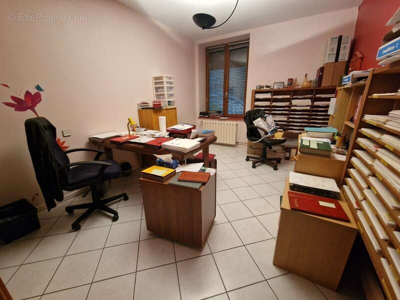 Propriété à vendre 8 pièces proche nancy (54) sur 1,8 hectare - propriété agricole avec ferme rénovée, dependances, ecuries, gra - photo 3