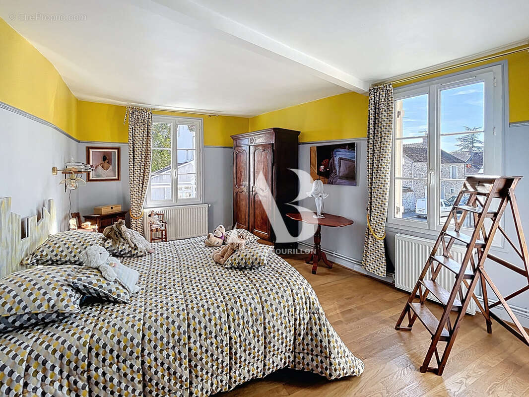 Maison à GRANDPUITS-BAILLY-CARROIS