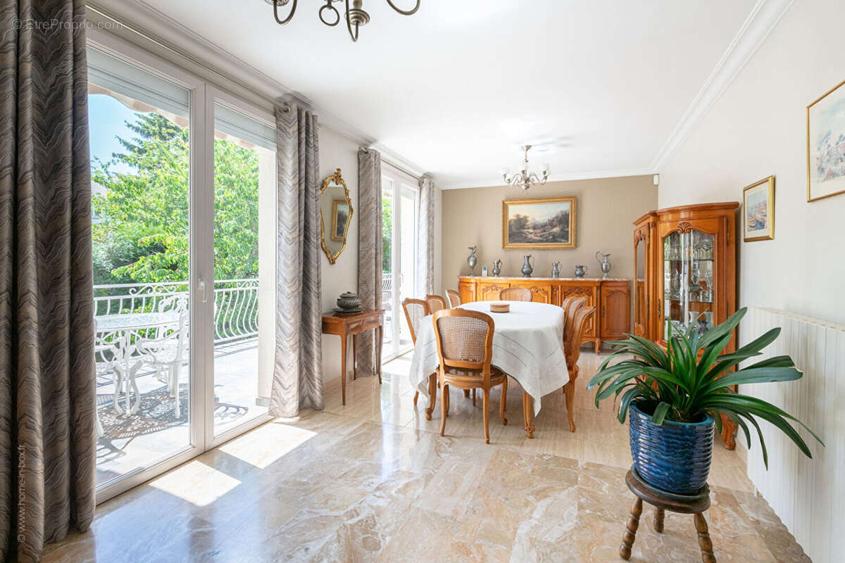 Maison à NOISY-LE-GRAND