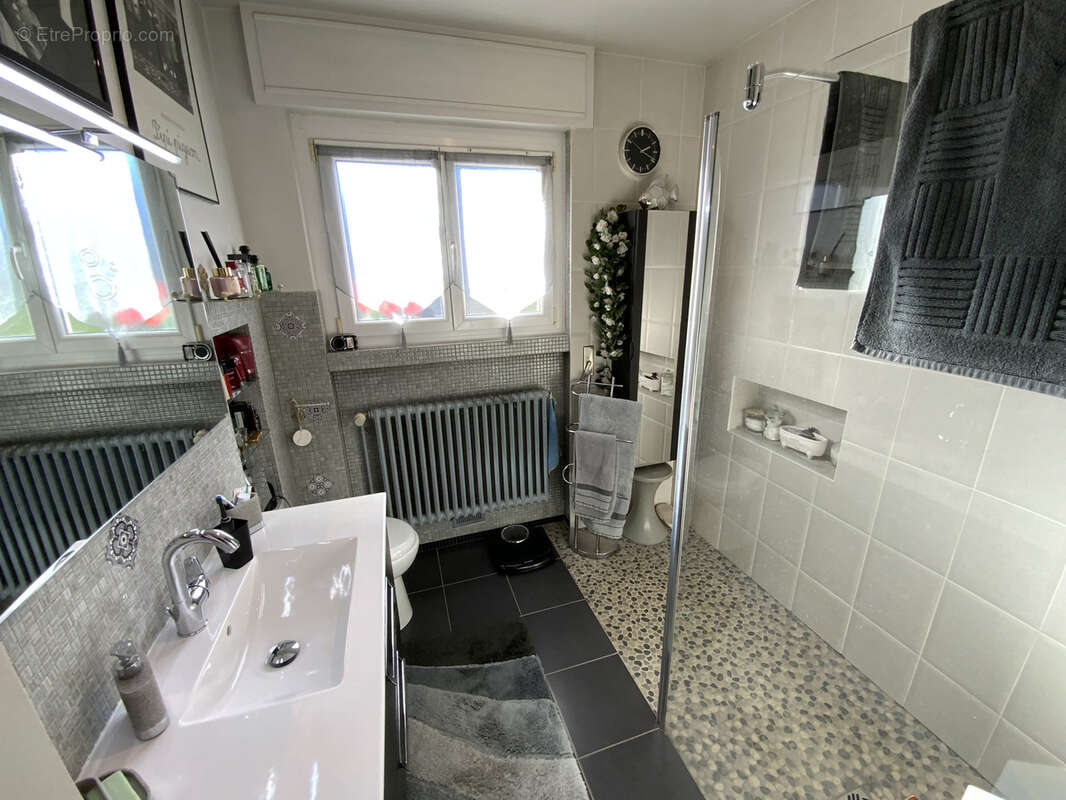 Maison à LUXEUIL-LES-BAINS