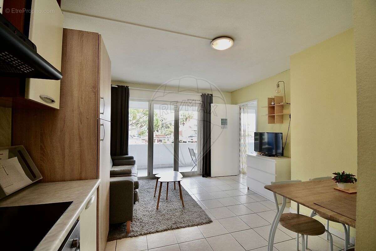 Appartement à VILLENEUVE-LOUBET