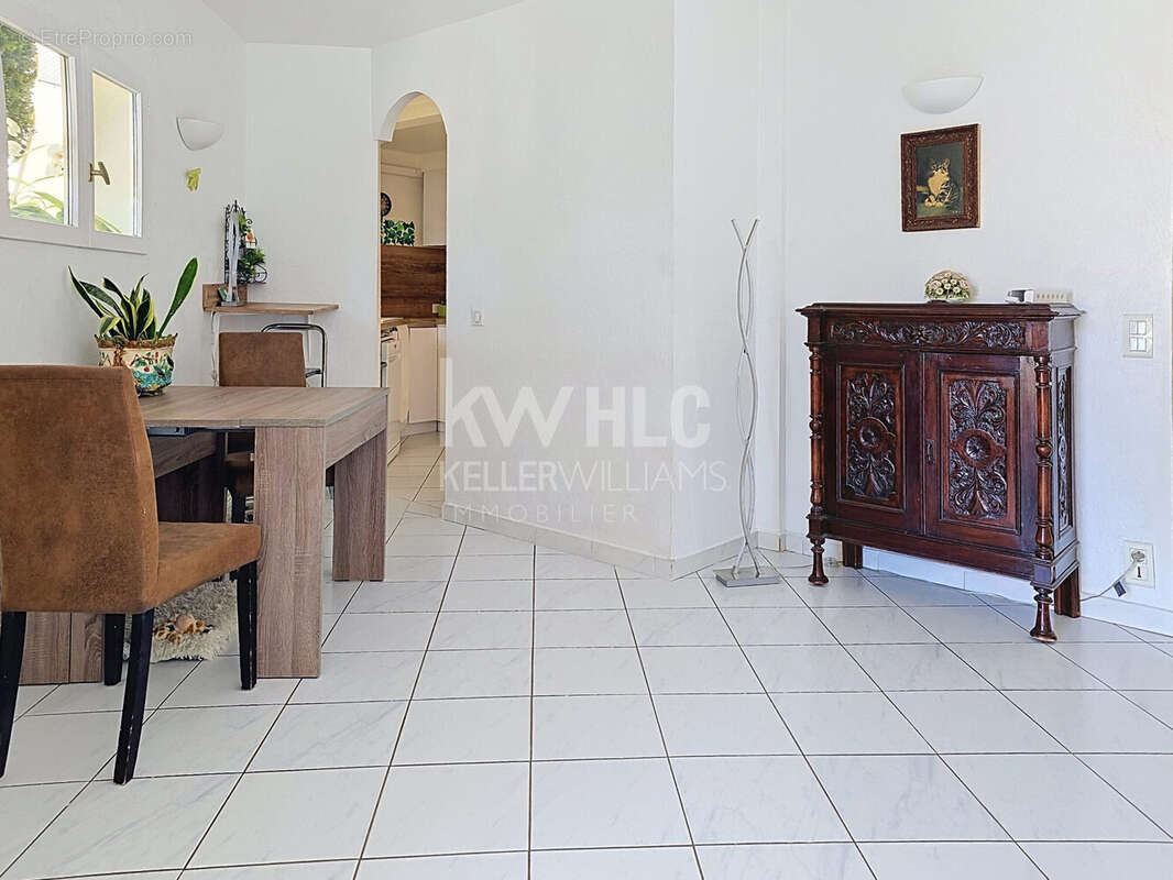 Appartement 65 m² à Antibes  - photo 4
