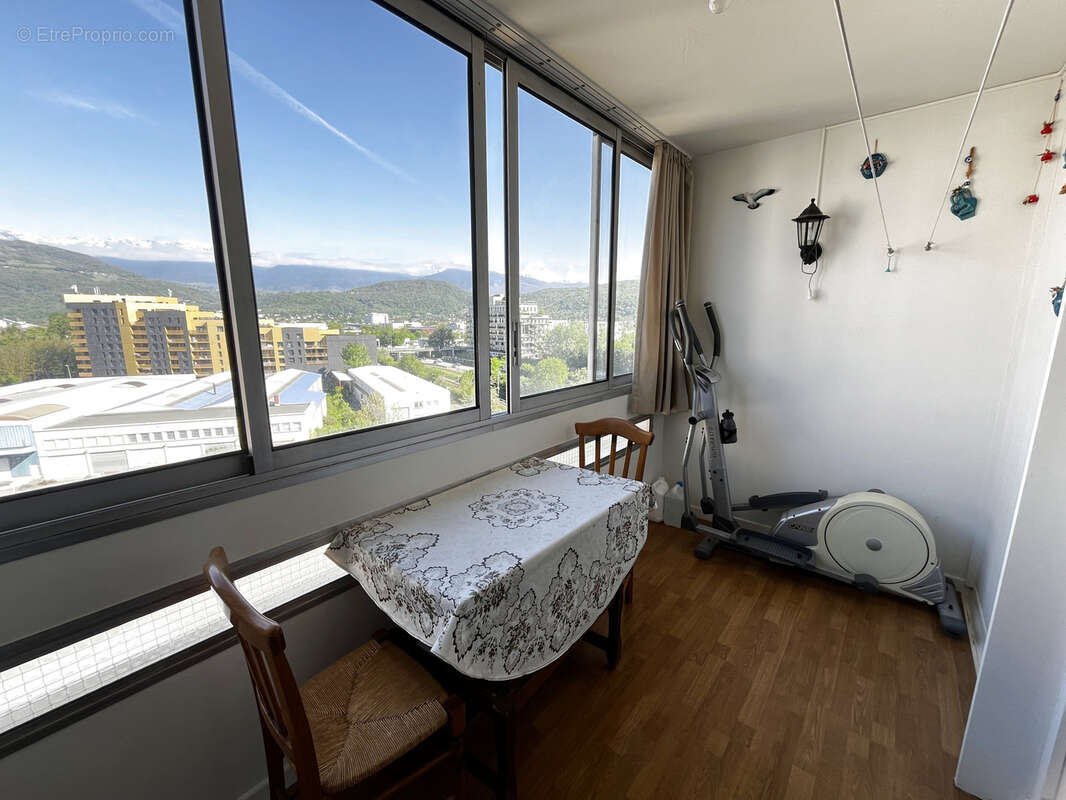 Appartement à ECHIROLLES