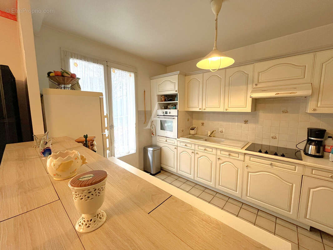 Maison à BRIE-COMTE-ROBERT