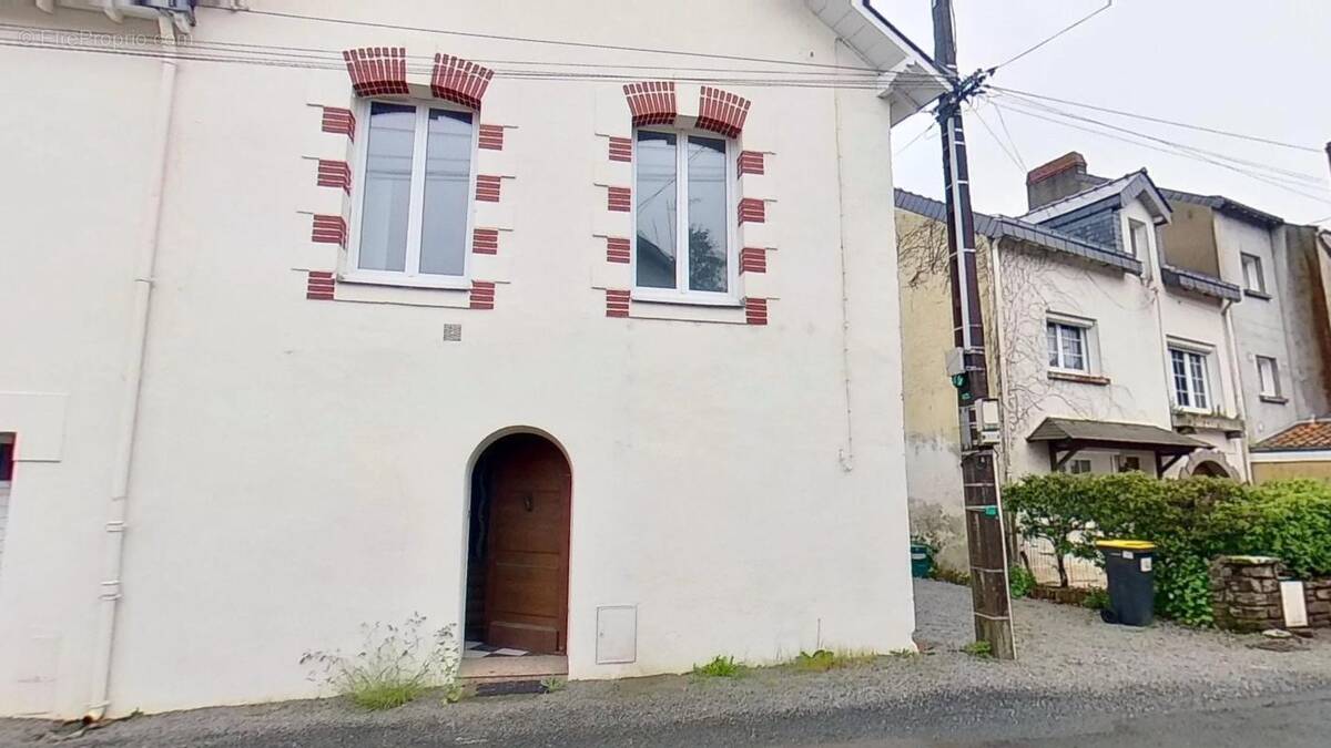 Maison à MAUVES-SUR-LOIRE